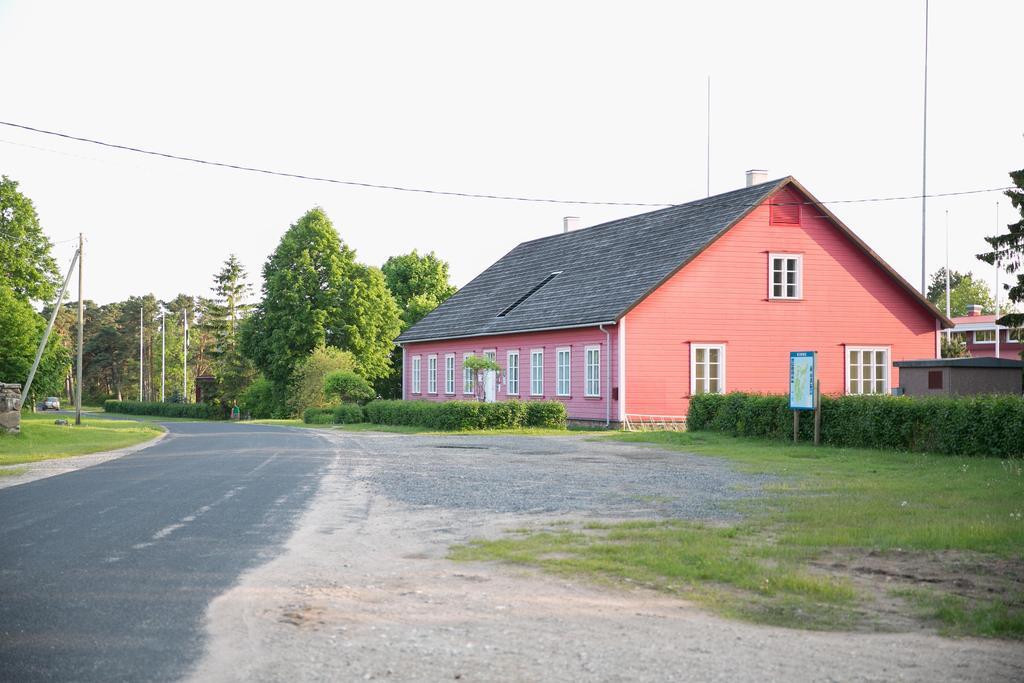 Kihnu Sadama Oeoemaja Guesthouse Lemsi Exterior photo
